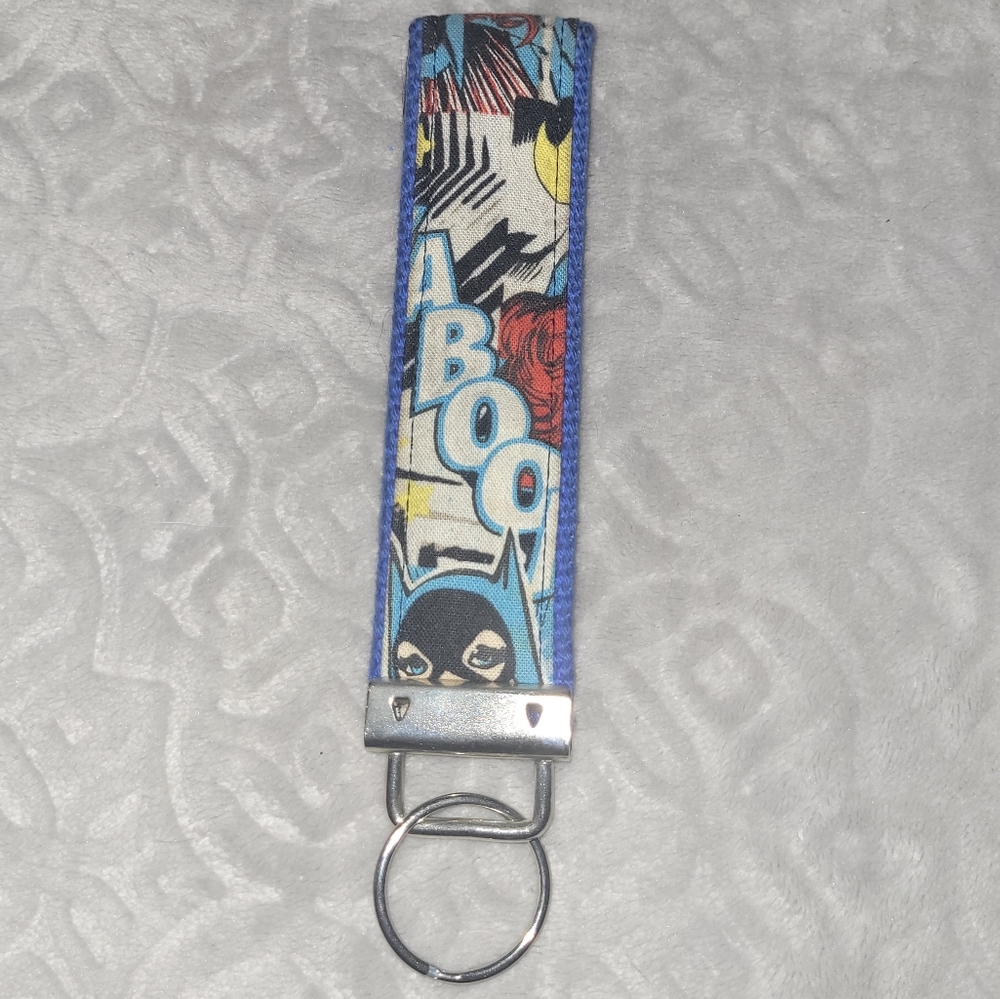 2 Piece DC MARVEL Comic Lanyard Keychain Set - Picture 3 of 9
